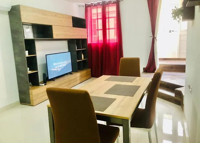 Brand New In Gzira! Lejlighed *